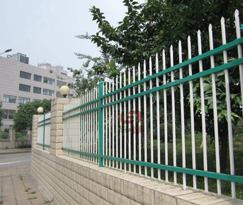 圍墻護欄.jpg