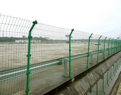 公路護欄網.jpg